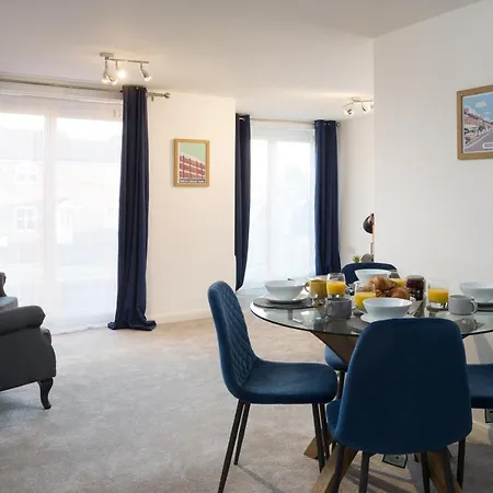 The Aura York