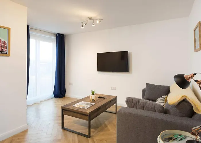The Aura York