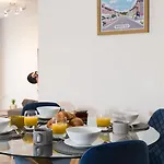 The Aura Apartmán York