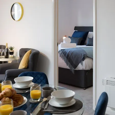 The Aura York